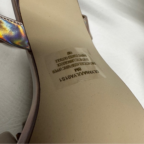 Steve Madden ulyana Iridescent Strappy Sandals size 8 nwt without the box - Picture 8 of 9
